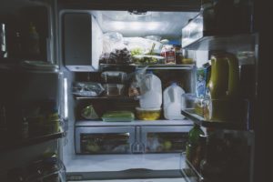 Jak prawidłowo uporządkować rzeczy w lodówce i zamrażalce?