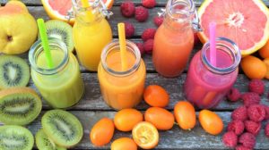 7 pomysłów na koktajle z warzyw i owoców